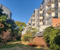 Apartment / Flat for sale in Benmore Gardens
