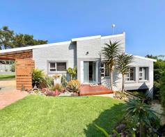 House for sale in Wavecrest