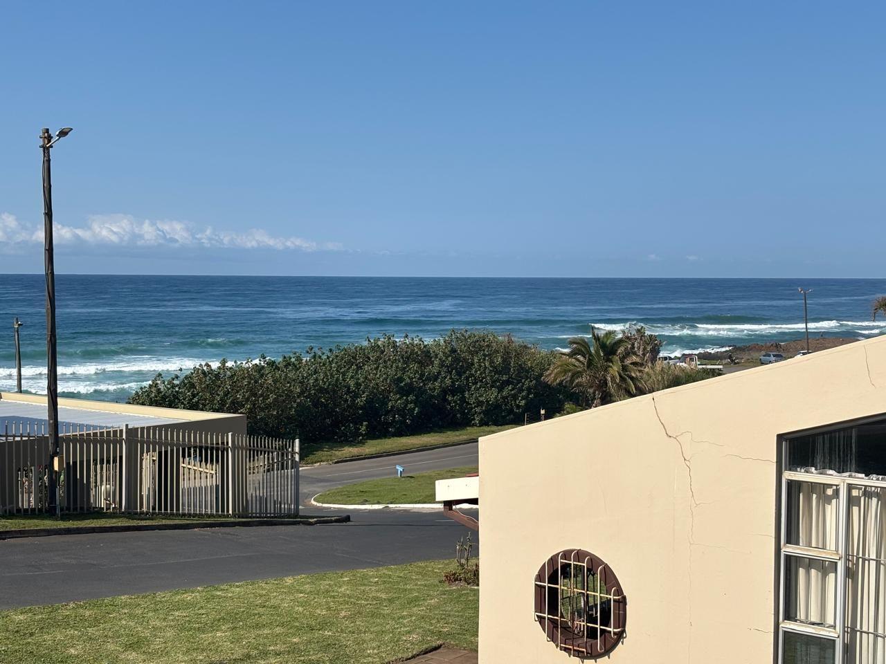 3 Bedroom Townhouse for sale in Manaba Beach - P24-116407878