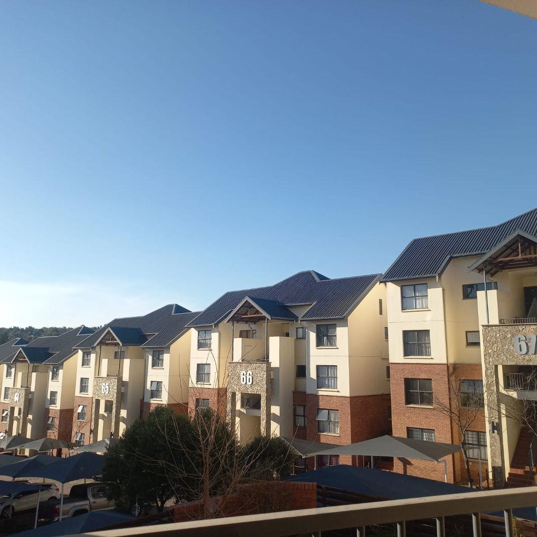 3 Bedroom Apartment / flat for sale in Kyalami Hills - P24-116412290