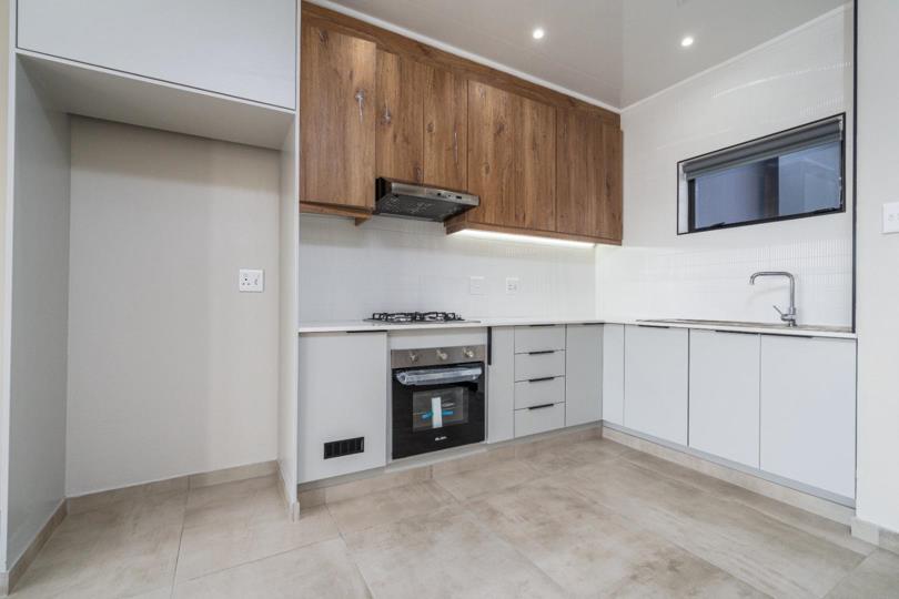 Listing number: P24-112634028, Image number: 2
