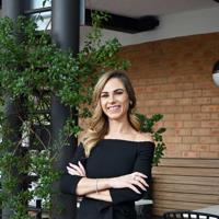 Agent profile for Robin Moon Roos