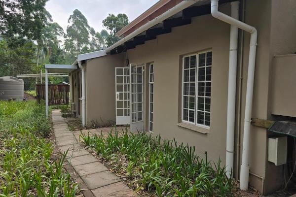 Available immdiately or 1st November

Comfortable 1 bedroom, 1 bathroom ground floor cottage situated in Assagay. 

The lounge is ...