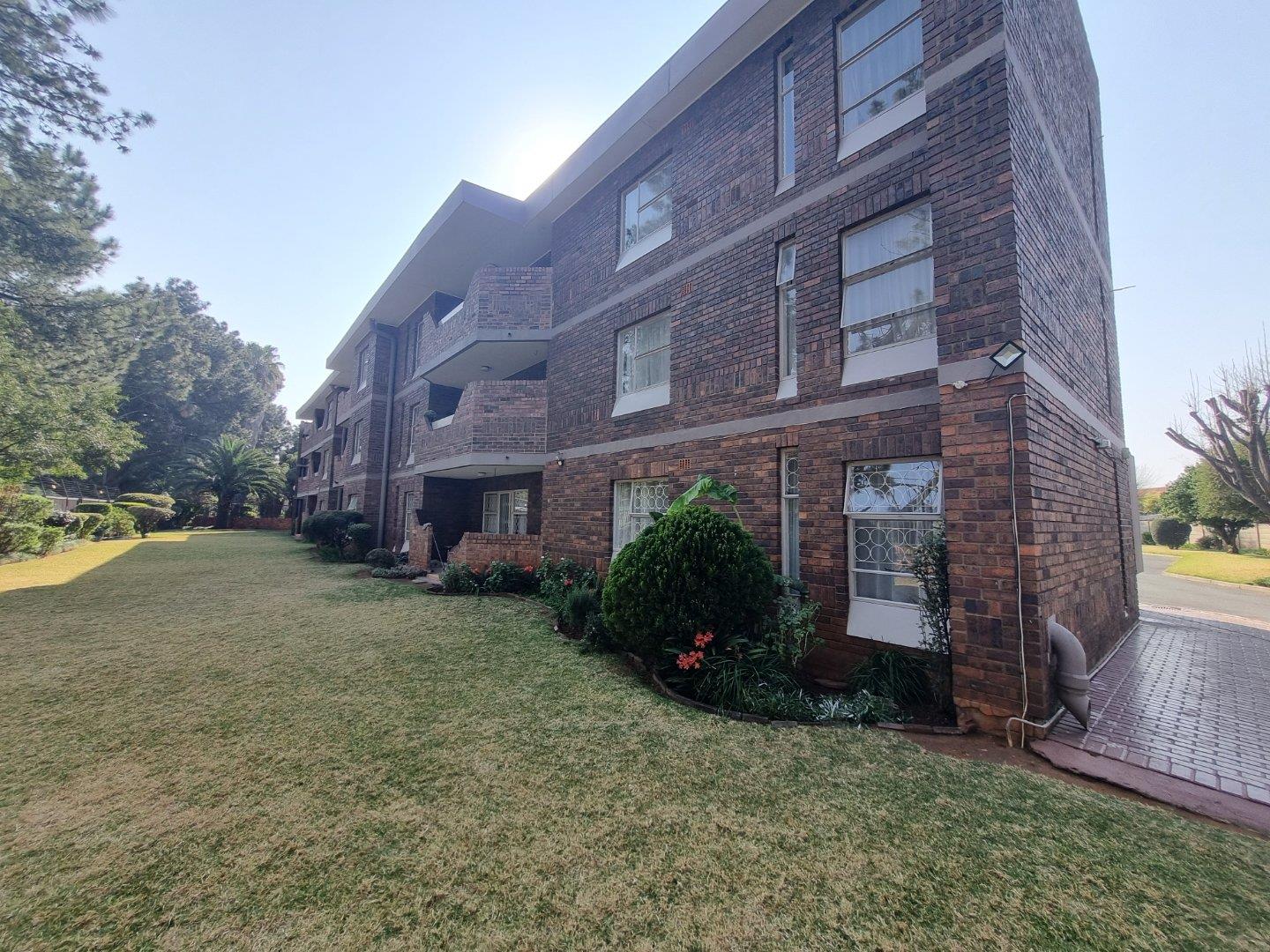 3 Bedroom Apartment / flat for sale in Three Rivers - P24-116421797