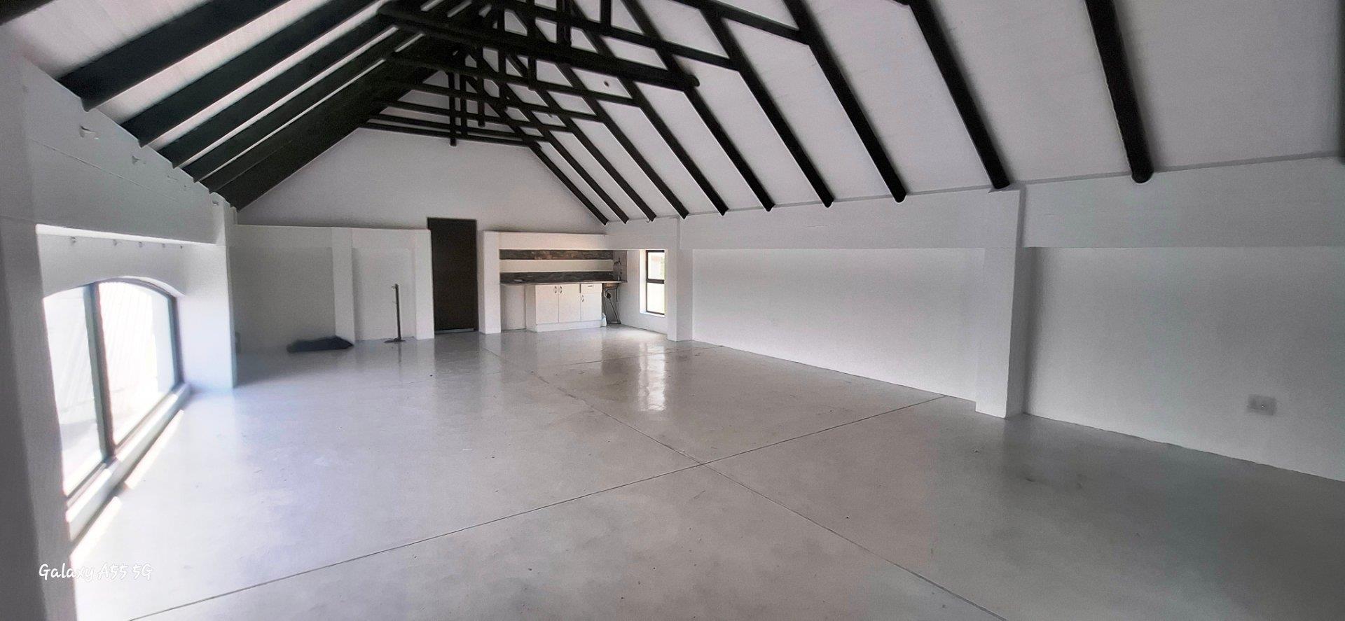 Commercial property to rent in Jacobsbaai