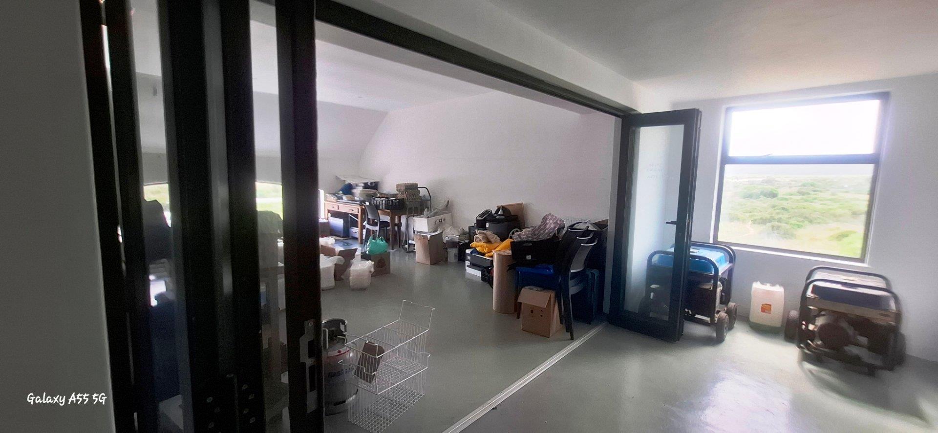 Commercial property to rent in Jacobsbaai