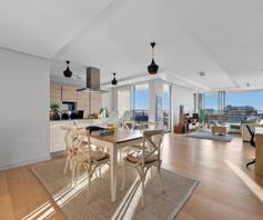 Apartment / Flat for sale in Sea Point