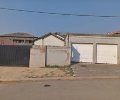 House for sale in Cosmo City