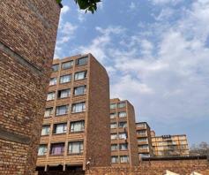 Apartment / Flat for sale in Sunnyside