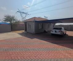 House for sale in Blue Hills