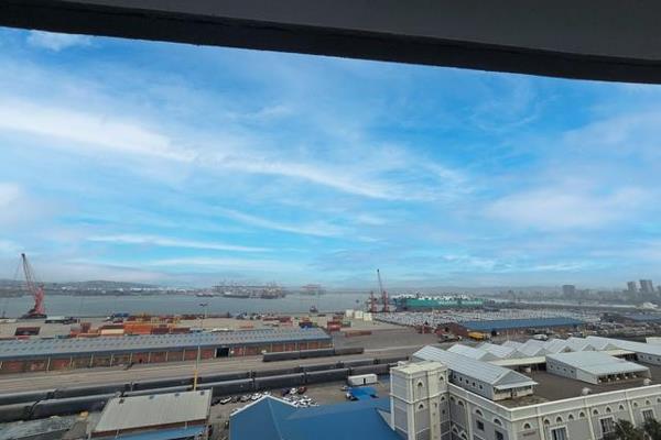 Amazing Spinnaker apartment which has 2 balconies with panoramic sea  and  harbour ...