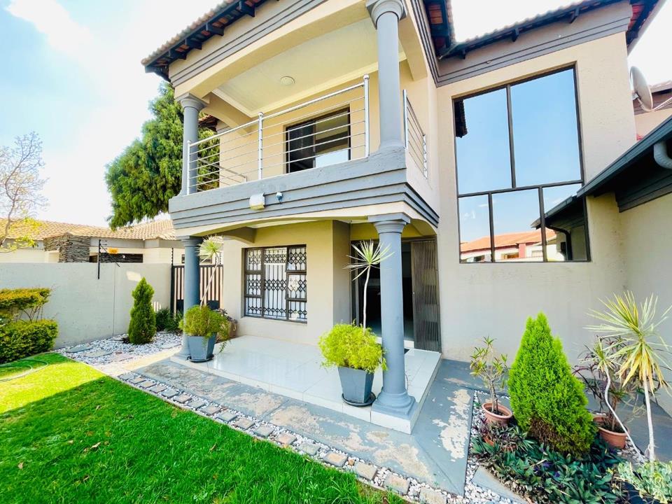 4-bedroom-house-for-sale-in-vharanani-p24-116436364