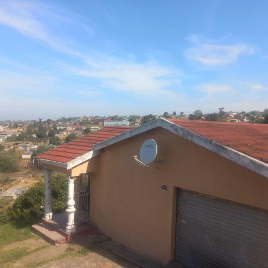 2 Bedroom House for sale in Inanda - P24-116438690