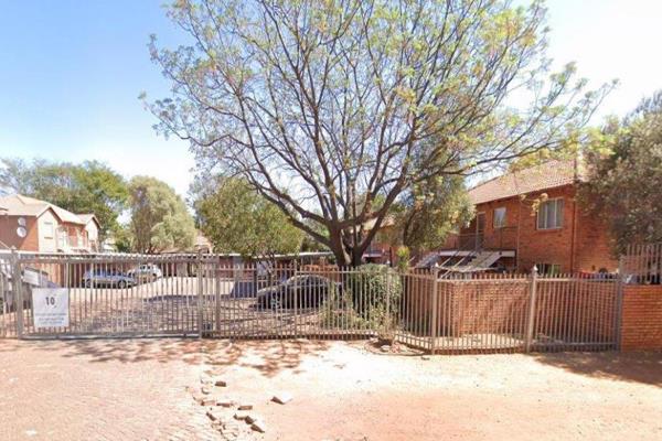 3-Bedroom Duplex in Prime Location – 175sqm

 This generously sized 175sqm duplex ...