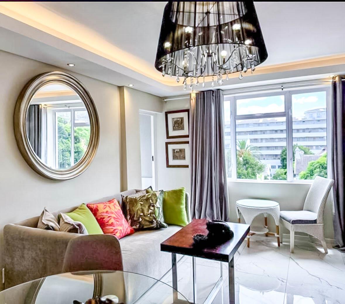 Photo of 1 Bedroom Apartment / flat to rent in Sea Point