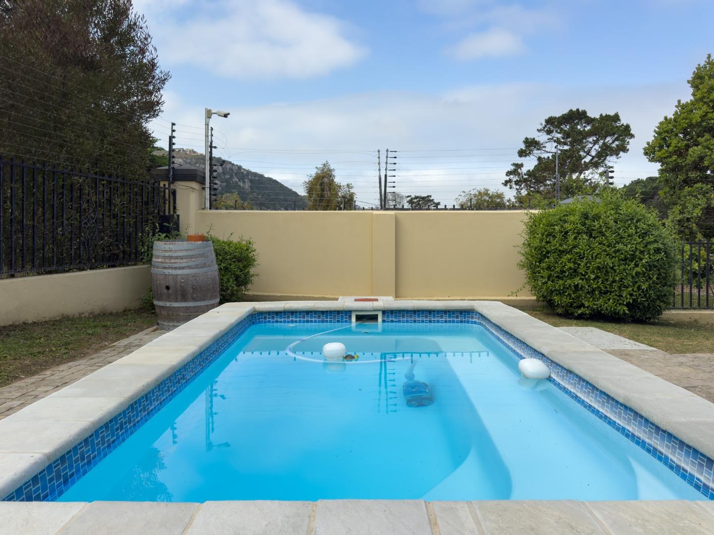 Photo of 3 Bedroom House to rent in Schoongezicht Estate