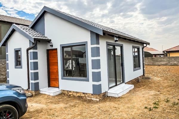 3 Bedroom House for sale in Klerksoord - P24-116454813