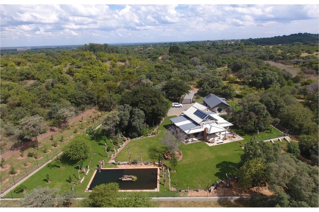 4 Bedroom House for sale in Intaba-Indle Wilderness Estate - P24-115844730