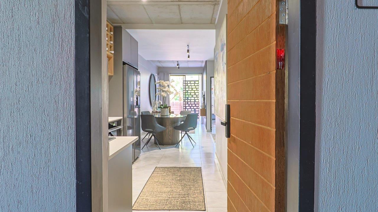 Listing number: P24-117698673, Image number: 1