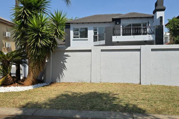 Centurion. Eldoraigne. Eldo Manor security estate.

Modern spacious three bedroom ...