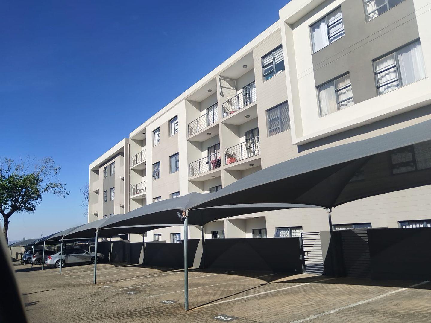 2 Bedroom Apartment / flat for sale in North Riding - P24-116996930