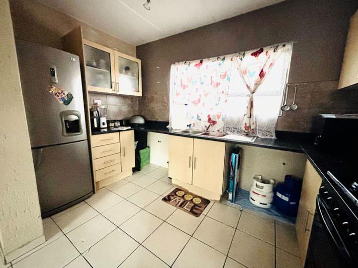 2 Bedroom Apartment / flat for sale in Three Rivers - P24-116475194