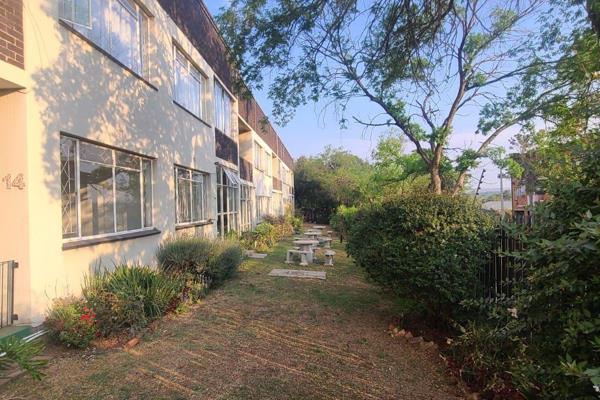 Spacious and very modern unit in a well taken care of building, secure and well looked ...