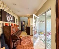 House for sale in Roylglen Gardens