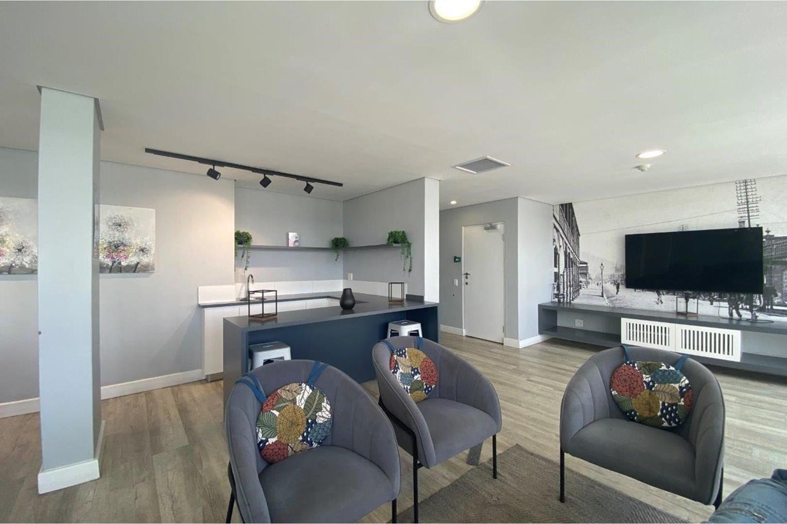0.5 Bedroom Apartment / flat for sale in Woodstock - P24-114016970