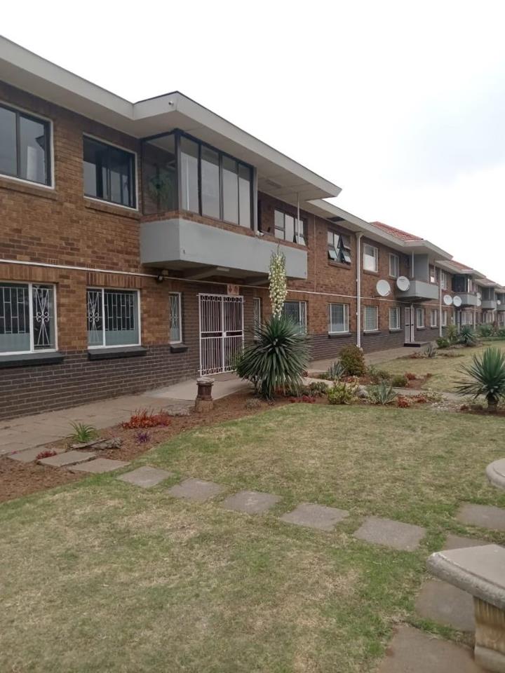 2 Bedroom Apartment / flat for sale in Three Rivers - P24-116484843