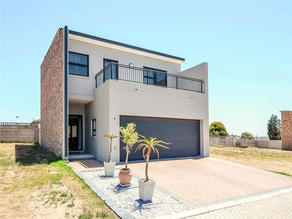 4 Bedroom House for sale in Langeberg Ridge - P24-116490390