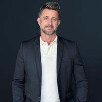 Agent profile for Warren Moyle