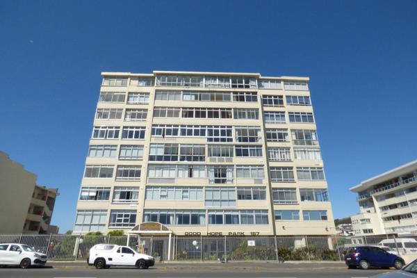 Good Hope Park.  If you are over the age of 55 this is the perfect apartment for you to move into. Fabulous views all round and a ...