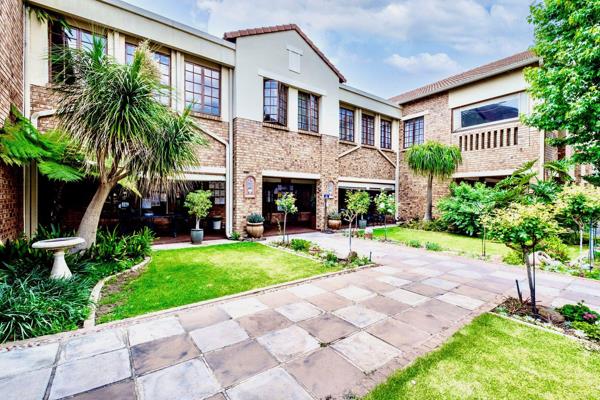 1 Bedroom First floor apartment for sale in Equestria

Embrace luxury and tranquility in this spacious, light-filled top-floor ...