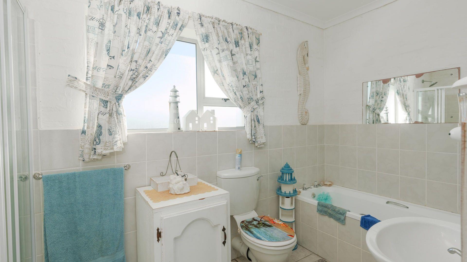 Photo of 3 Bedroom House to rent in Struisbaai
