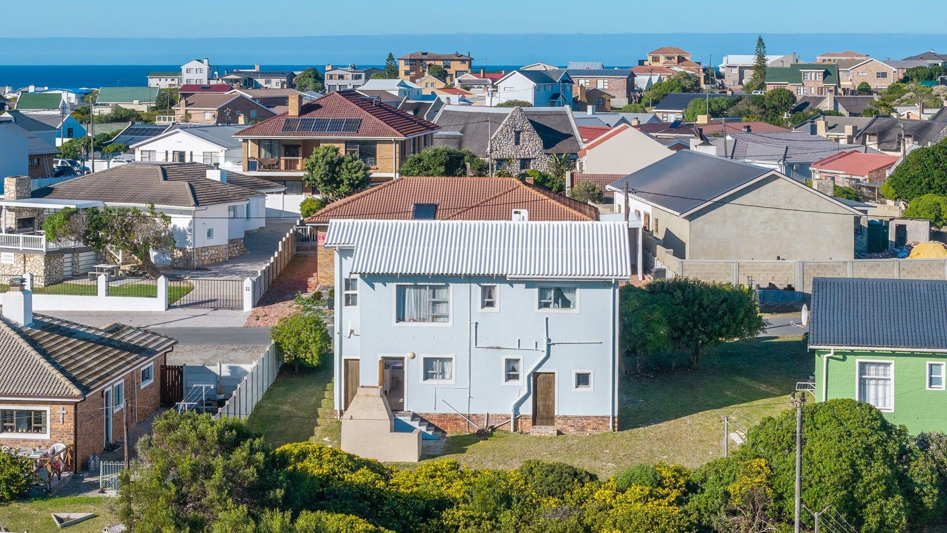Photo of 3 Bedroom House to rent in Struisbaai