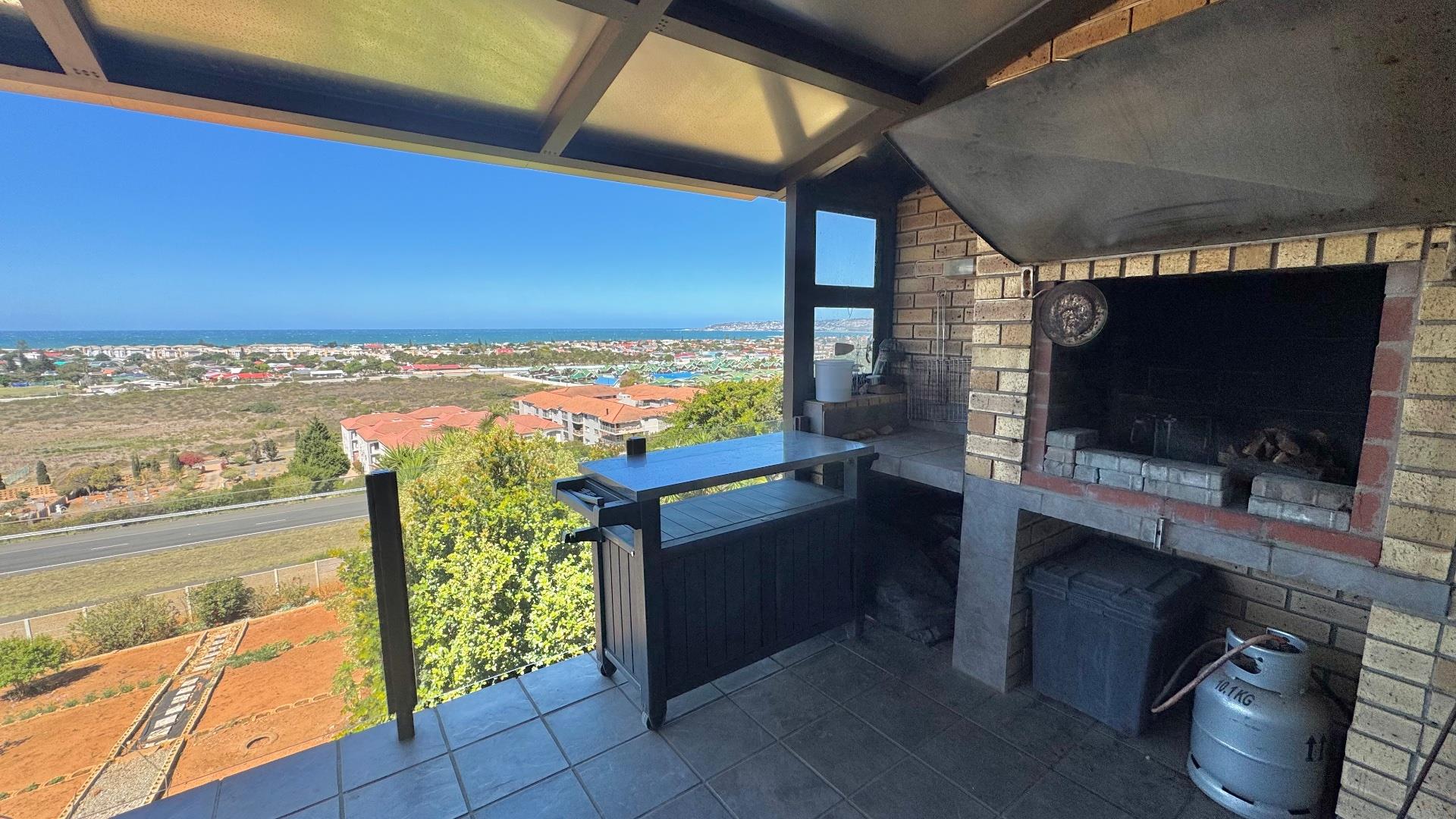 Photo of 3 Bedroom House for sale in Hartenbos Heuwels
