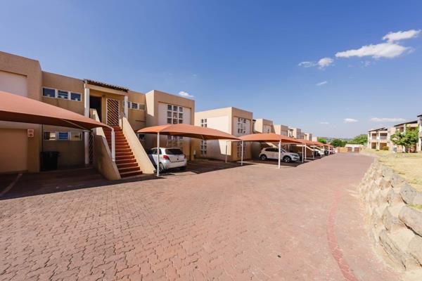 Stylish 2-Bedroom First-Floor Townhouse with Views!

This upmarket 74m2 townhouse ...