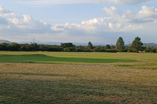 8.35 Hectares of Opportunity!
Are you a passionate golfer with dreams of running your own driving range? Here’s your chance! This ...