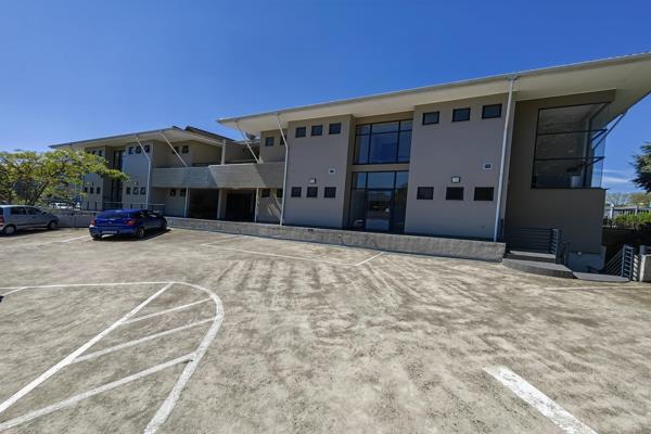 512sqm premium office space for sale in Gillitts neatly positioned between Old Main Road ...