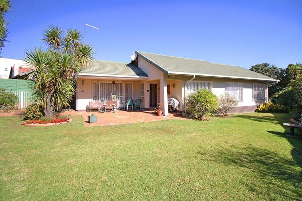 This substantial residential property, situated in the established Eastleigh suburb of ...
