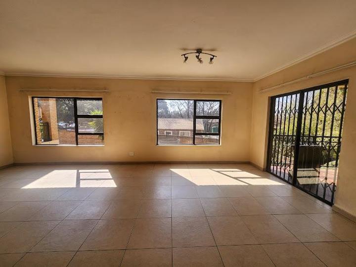 Listing number: P24-116908306, Image number: 2