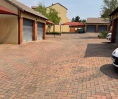 Apartment / Flat for sale in Sagewood