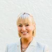 Agent profile for Natalie Kenwright