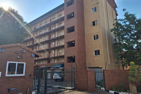 This beautiful 2 bedroom flat is perfectly situated in Die Wilgers. You will have quick ...