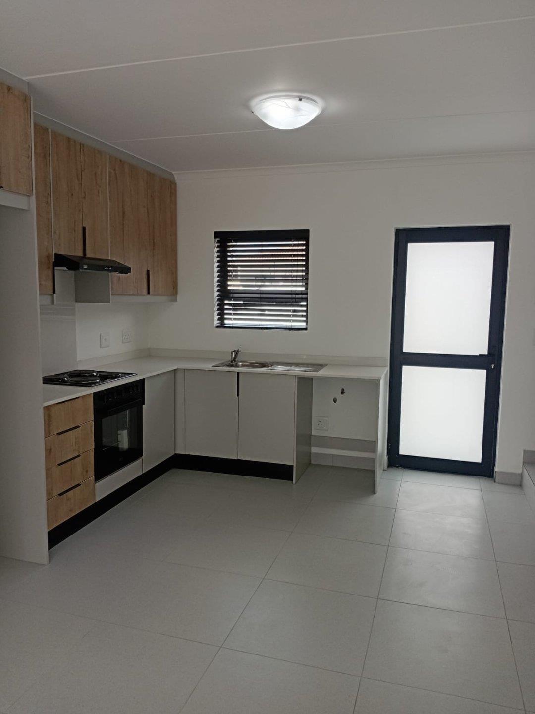 Photo of 2 Bedroom Townhouse to rent in Retreat