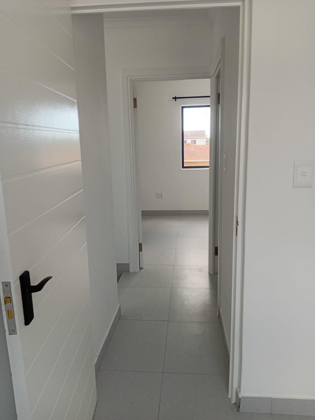 Photo of 2 Bedroom Townhouse to rent in Retreat