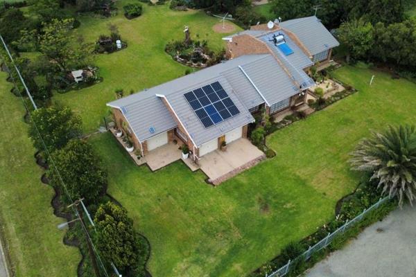 Stunning Family Home for Sale in Devon - Move-In Ready

Discover your dream home in the peaceful town of Devon! This beautifully ...