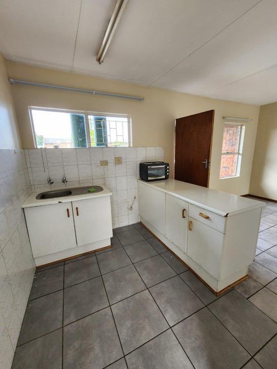 Listing number: P24-116285550, Image number: 3