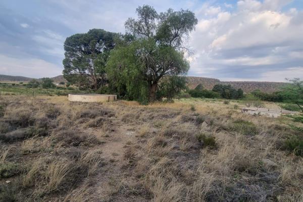 Experience peaceful country living on this beautiful smallholding in the charming town of Philippolis. Set on 35,672 m², this ...